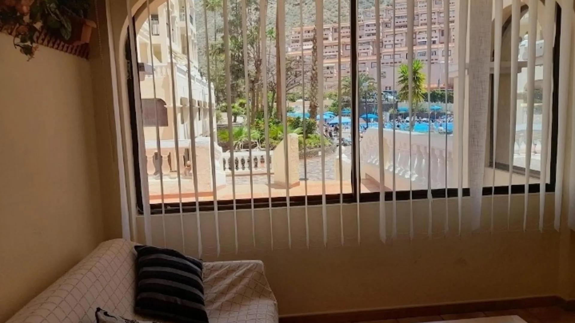 Homestay Studio In Los Cristianos Апартаменты Лос Кристианос